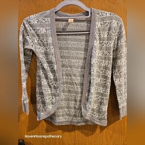 3/15$ Bundle Deal  Harper Canyon Girls Grey shirt 6